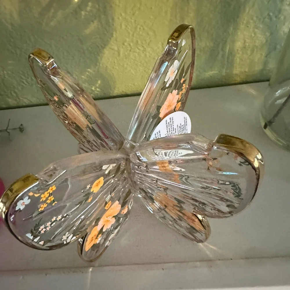 NEW BBW BEAUTIFUL ETCHED BUTTERFLY 3 WICK CANDLE PEDESTAL